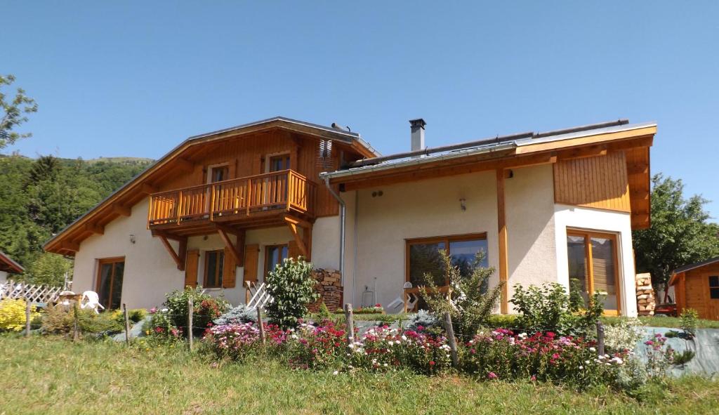 Appartements Le chalet d'Heidi 160 Route de Bellentre, Villarivon 73700 Bourg-Saint-Maurice