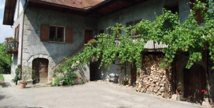 Le Domaine du Grand Cellier Gîtes Appartement en Savoie Au Grand Cellier, 73460 Tournon