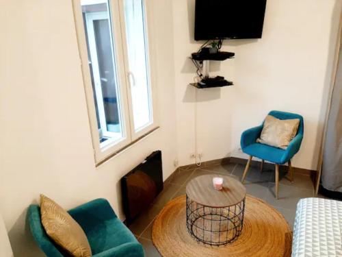 Le Petit Charmeur, parking, Wifi, gare