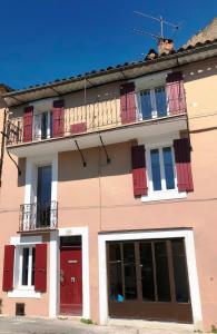 Appartements LE PETIT HERMITAGE 113 Cours Lauze de Perret 84400 Apt Provence-Alpes-Côte d\'Azur