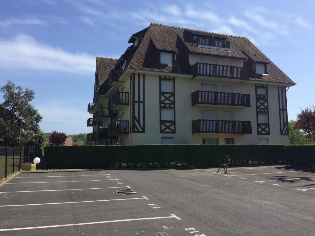 Appartements Le Royal Prestige Rue des Martrois 14640 Villers-sur-Mer