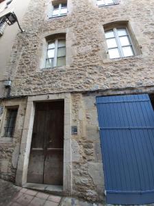 Appartements Le Saint-Georges 3 Rue Saint-Georges 12200 Villefranche-de-Rouergue Midi-Pyrénées