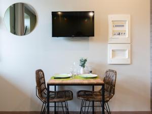 Legend- Parking privé- Terrasse privée- Wifi - Convert