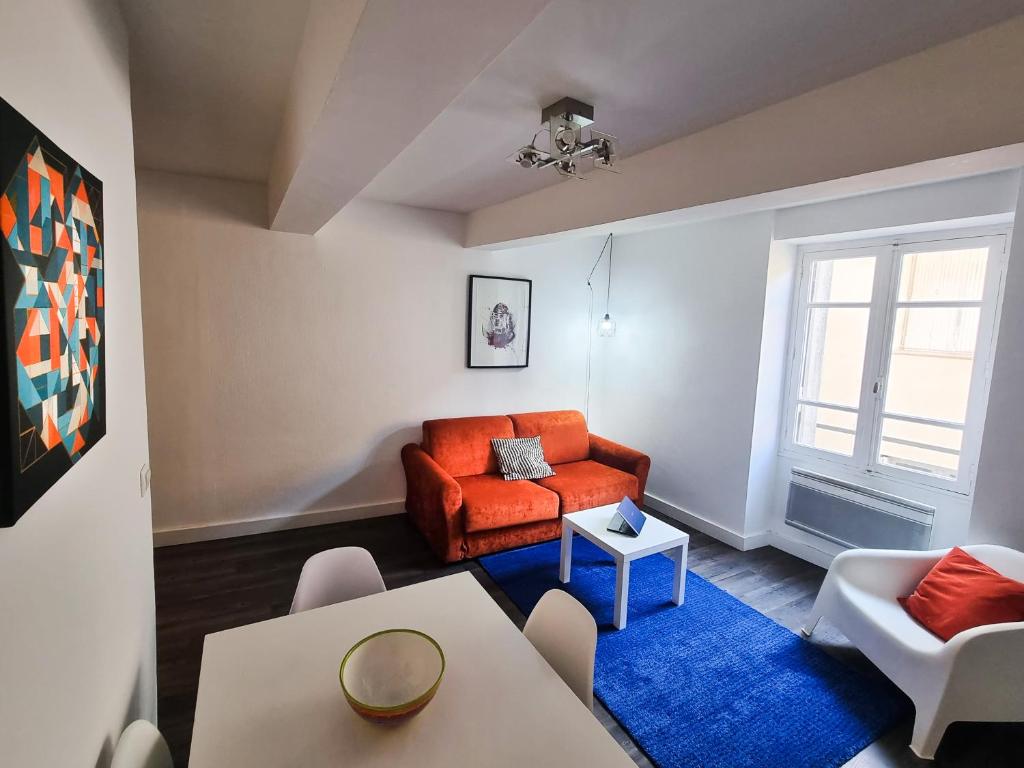 Appartements Les Arènes, 1 à 6 personnes en centre ville 12 Rue des Patins 30000 Nîmes