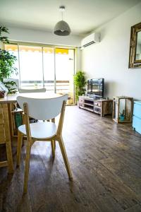 Appartements Les balcons de Bandol Centre ville avec vue mer et face à la plage 48 Rue du Docteur Louis Marçon 83150 Bandol Provence-Alpes-Côte d\'Azur