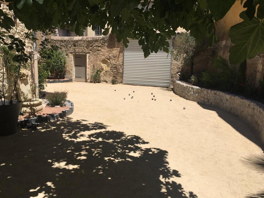 Les fenêtres sur cour