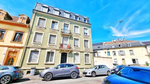 Les Suites GALF - Spacieux - Fibre - Netflix - RBNB