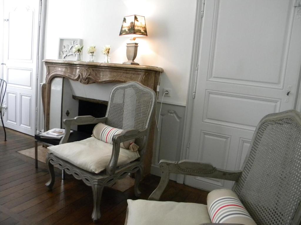 Appartements Les Tilleuls de Monge 30 Place Monge 21190 Beaune