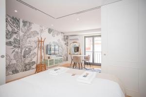 Liiiving in Porto - Flores Design Experience Apartments