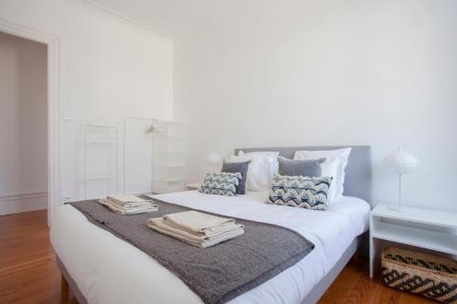 Liiiving - Telégrafo Classic Light Apartments