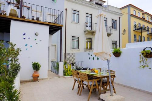 Lisbon Lights Apartments