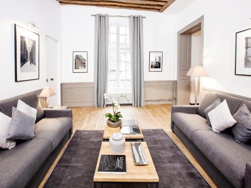 LivinParis - Luxury 2 Bedrooms Le Marais I