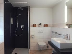 Lizzi Mountain Apartments