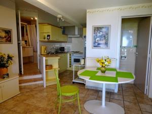 Appartements Locaspera Le Clos du Suquet 340 route de Cabris 06530 Spéracèdes Provence-Alpes-Côte d\'Azur