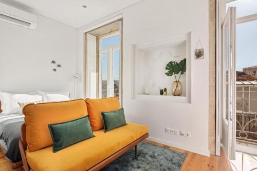 Lovely Shinny Flats with Balcony - Clerigos