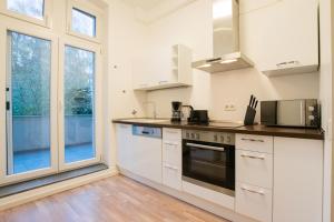 Lovely Sunny Apartments - 20min Messe DUS and Old Town