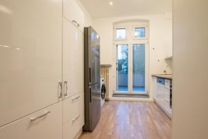Lovely Sunny Apartments - 20min Messe DUS and Old Town