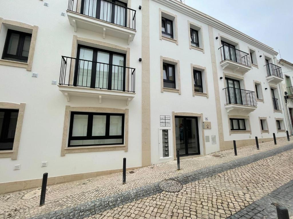 Lux Life Properties RUA GIL VICENTE,61 - 1 \, 2450-183 Nazaré