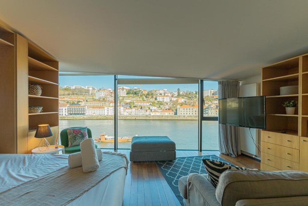 Appartements LUXURY VIEWS by YoursPorto Cais do Capelo Ivens 88 4400-076 Vila Nova de Gaia