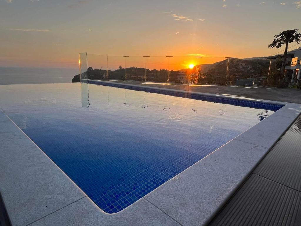 Madeira Sea Sunshine with heated pool Rua Comandante Camacho de Freitas 74A, 9350-150 Ribeira Brava