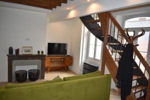 Maison 1747 - Gîtes de Standing en Vieille-ville avec Cour