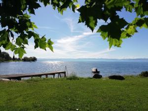 MAISON AMAND - NEU. Am See. Privatstrand.