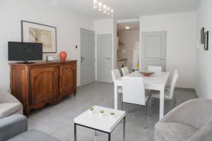 Maison Borrel