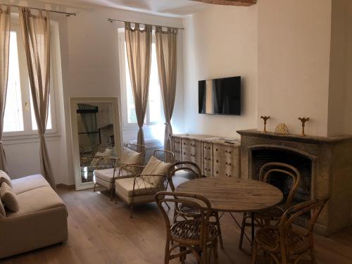 Maison d' Orange - Ponche