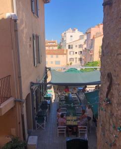 Maison d' Orange - Ponche