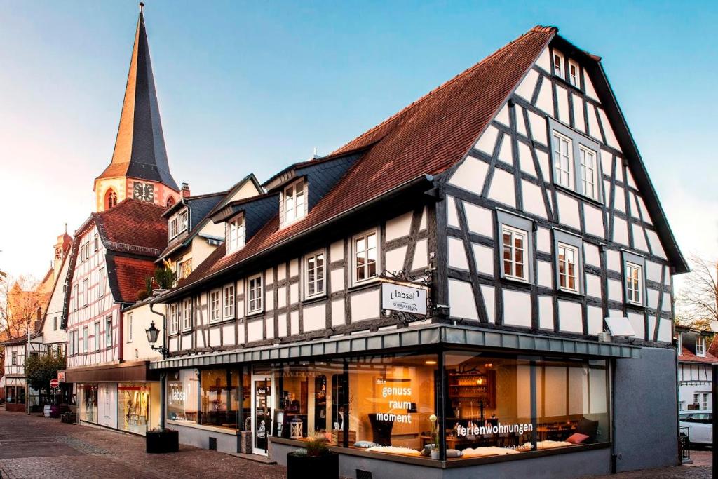 Malerwinkel & Tuchereck Braunstraße 8- 10, 64720 Michelstadt