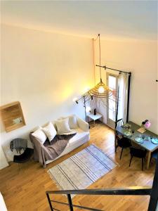 Appartements Malonat Duplex - Old Town 18 Rue du Malonat 06300 Nice Provence-Alpes-Côte d\'Azur