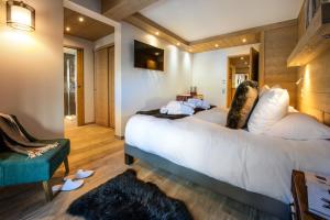 Mammoth Lodge by Alpine Residences