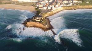 Appartements Mare Cheia: Beach and Surf Apartment 2 Rua do Por do Sol n.º 8  2frt esq Praia da Consolação 2525-450 Consolação Région Centre