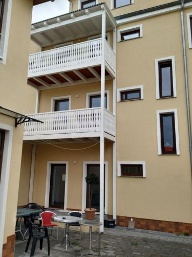 Mehrfamilien Haus