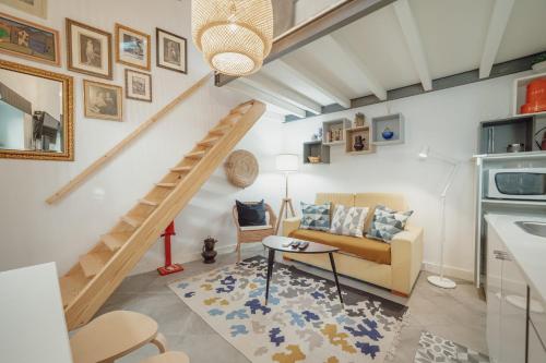 Mezzanine Stylish Apartments