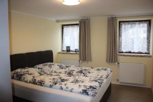 Appartements Michlhof Am Hühnerbach 2 86869  Oberostendorf Bavière