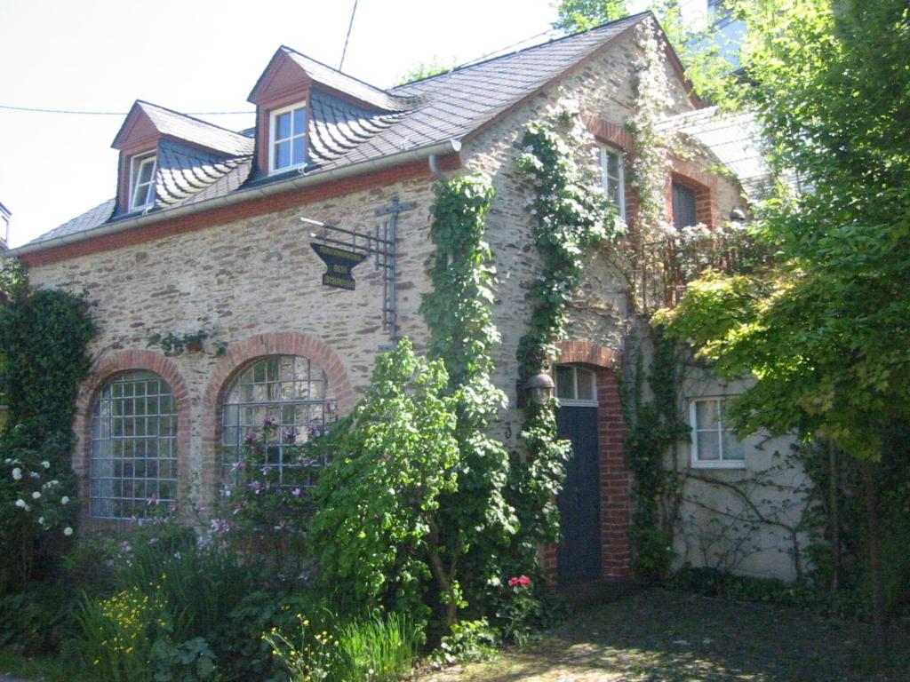 Moseltraum Alte Schmiede Moselweinstr. 1, 54340 Schleich