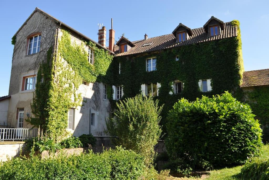 Appartements Moulin de Merzé route de Merzé 1 71250 Cortambert