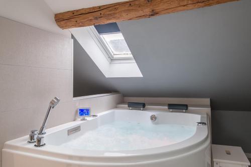 MV Suite & Spa