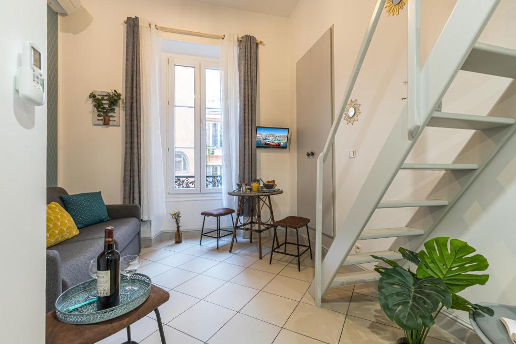 Appartements MY CASA - SAINT SIAGRE 1 2 Rue Saint-Siagre 06000 Nice