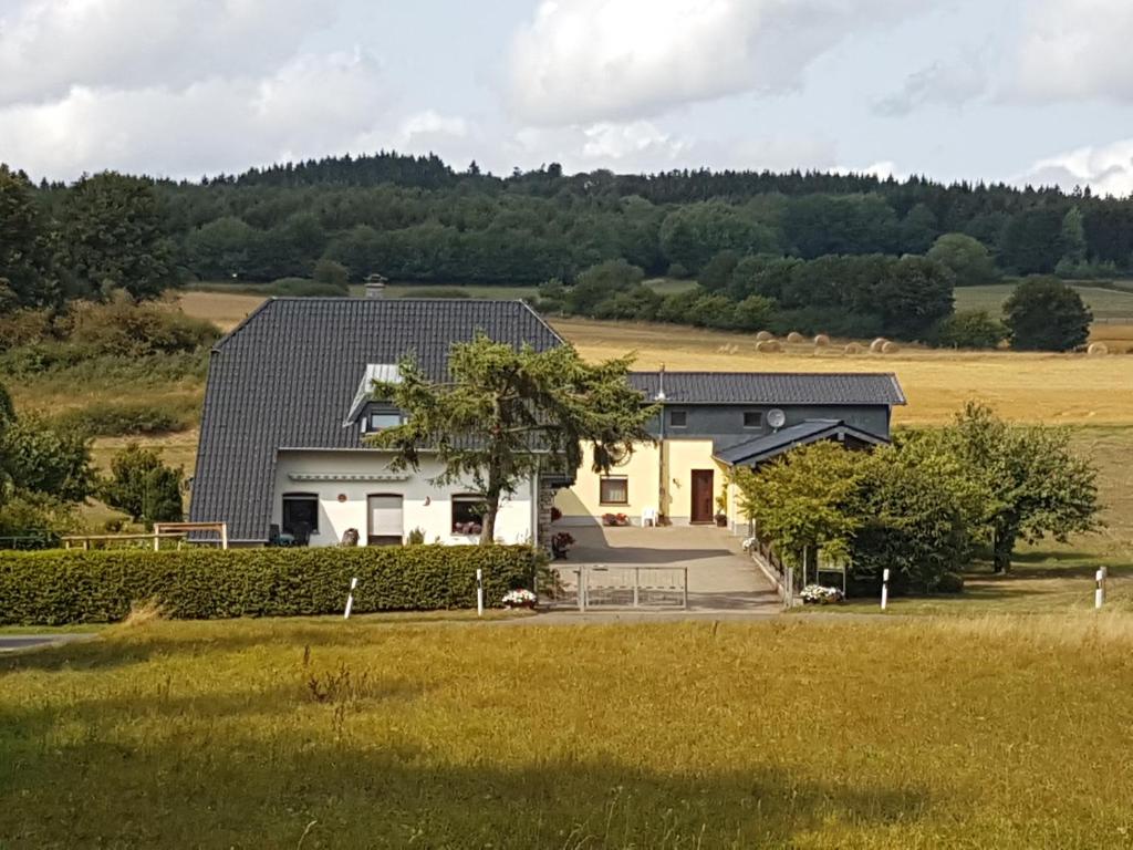 Nationalpark-Gastgeber Eifel Rohrer Straße 10, 53945 Blankenheim