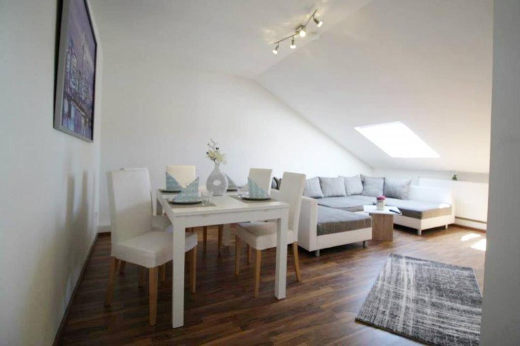 Neuberg Hanau Frankfurt 14 Marköbeler Straße, 63543 Neuberg