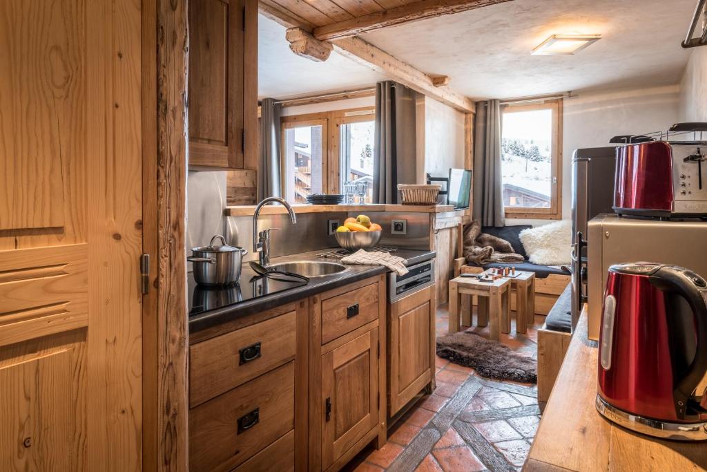 Nice Centre Flat - Modern, Quiet and Brand New