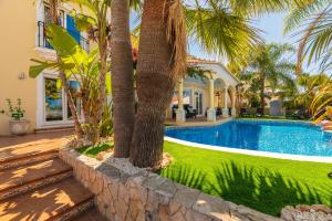 Oásis Tropical, Jardim e Piscina!