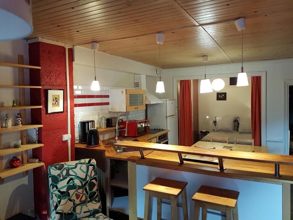 Oca Ribeira do Porto AT 4050-553 Porto