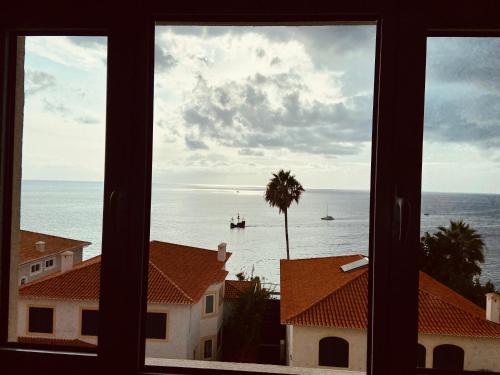 Ocean Cliffs Apartments