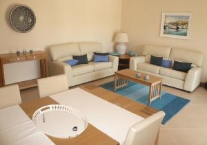 Opomar 2 bed Apt MF