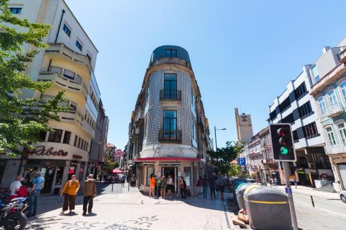 Oporto Near Center
