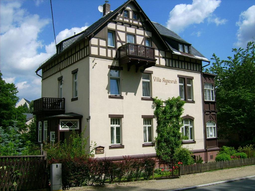 Pension & Ferienwohnung \ Max-Höra-Straße 06, 08645 Bad Elster