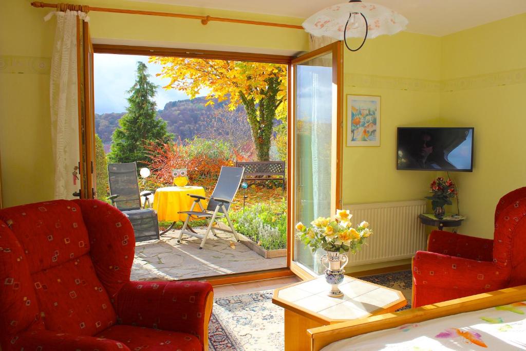 Pension Höchemer Rhönstrasse 23, 97708 Bad Bocklet